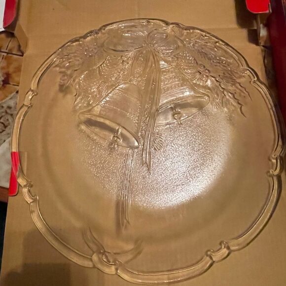 Vintage Mikasa Christmas glass serve ware - Picture 4 of 7